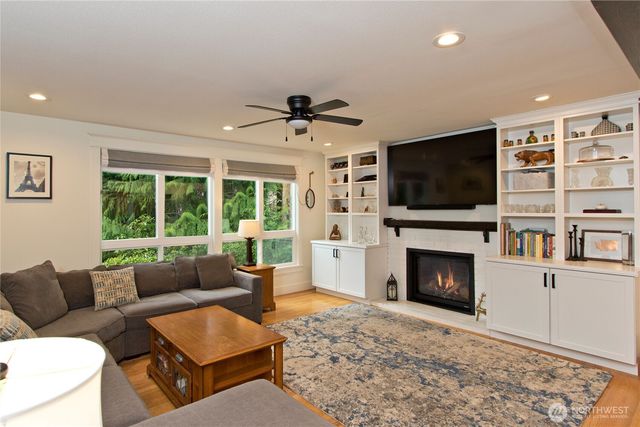 23031 76th Avenue SE, Woodinville, WA 98072