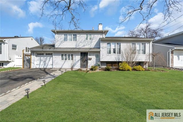 74 Overbrook Drive, Colonia, NJ 07067