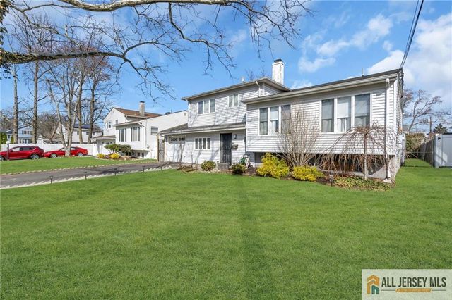 74 Overbrook Drive, Colonia, NJ 07067