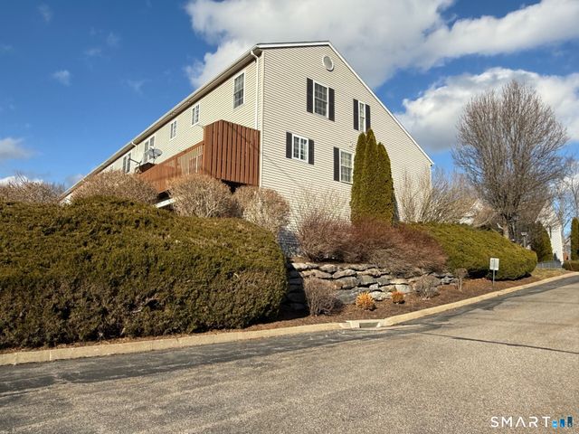 152 Briar Lane 152, Norwich, CT 06360