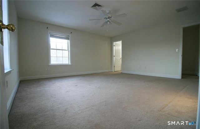 152 Briar Lane 152, Norwich, CT 06360