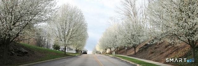 152 Briar Lane 152, Norwich, CT 06360