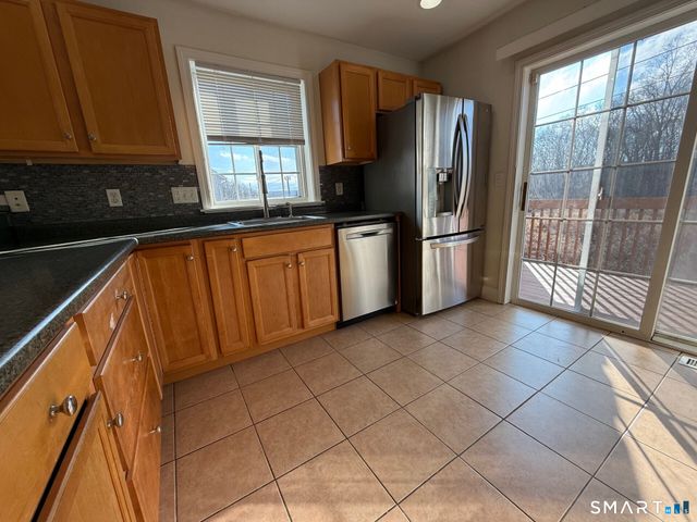 152 Briar Lane 152, Norwich, CT 06360