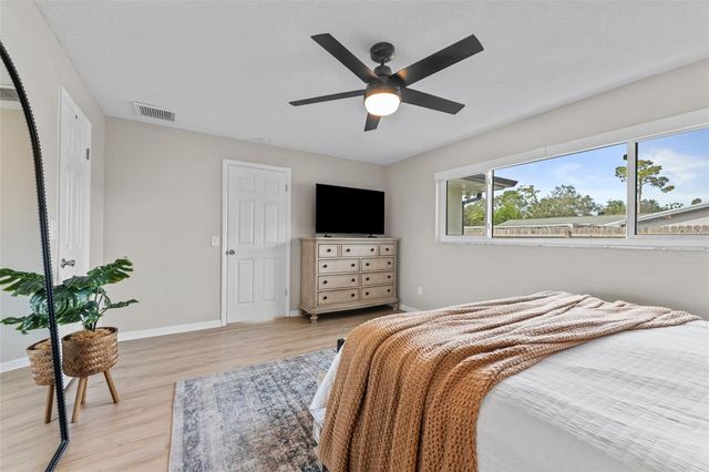 2230 EL DE ORO DRIVE, Clearwater, FL 33764