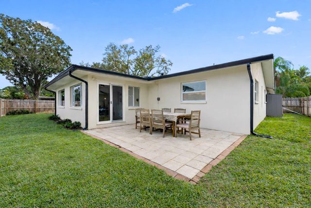 2230 EL DE ORO DRIVE, Clearwater, FL 33764