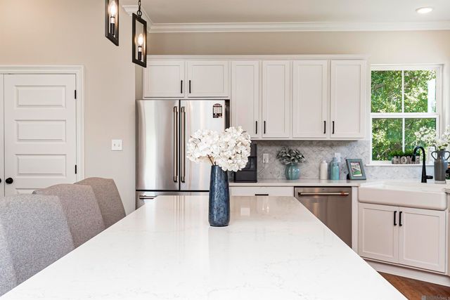 38327 Cornerview Rd, Gonzales, LA 70737