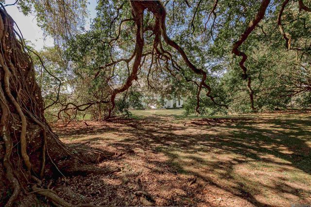 38327 Cornerview Rd, Gonzales, LA 70737