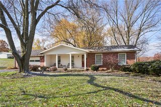2220 Ritz Manor Drive, Uniontown, OH 44685