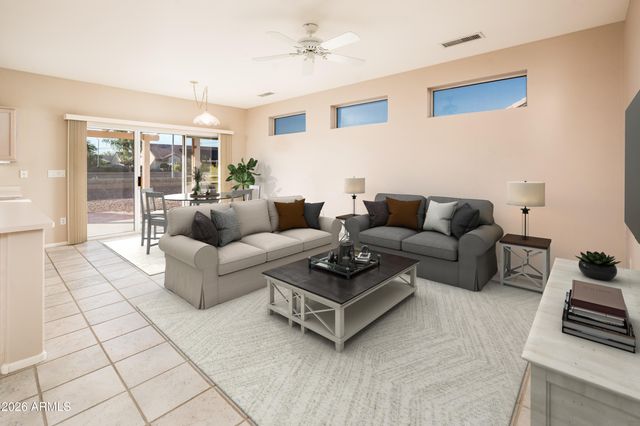 14618 W LAS BRIZAS Lane, Sun City West, AZ 85375