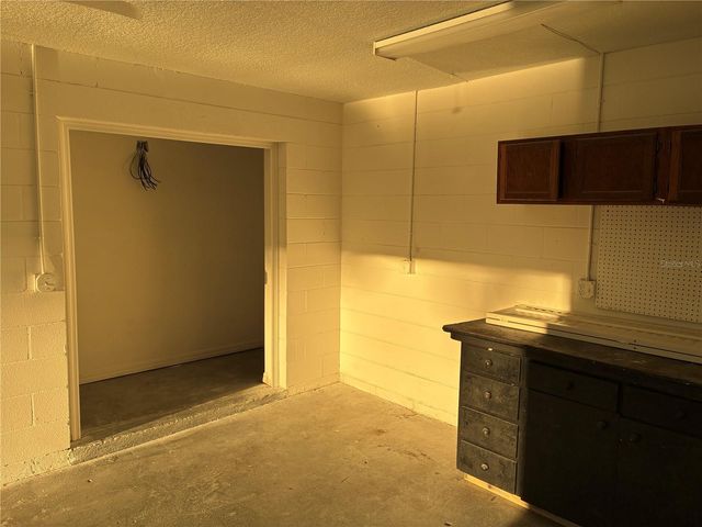 41515 SILVER DRIVE, Umatilla, FL 32784