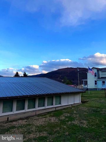 207 SPRUCE ST, Westernport, MD 21562