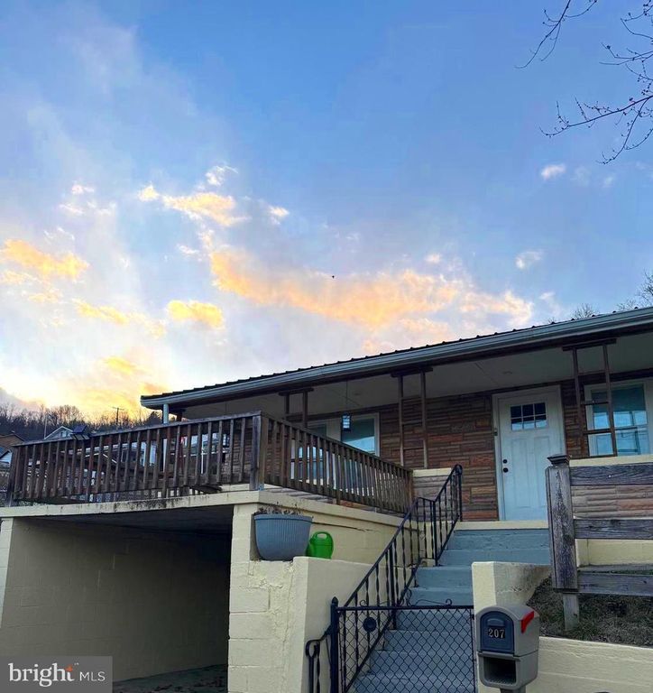 207 SPRUCE ST, Westernport, MD 21562