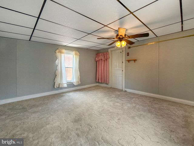 636 BROADWAY, Hanover, PA 17331