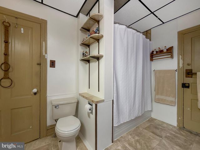 636 BROADWAY, Hanover, PA 17331