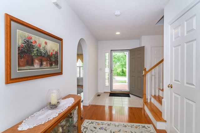 6 Hollyhock Knoll Ct 115, Bourne, MA 02532