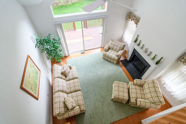 6 Hollyhock Knoll Ct 115, Bourne, MA 02532