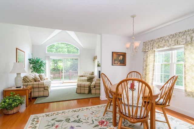 6 Hollyhock Knoll Ct 115, Bourne, MA 02532
