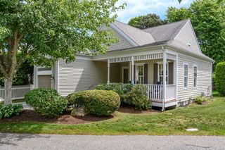 6 Hollyhock Knoll Ct 115, Bourne, MA 02532