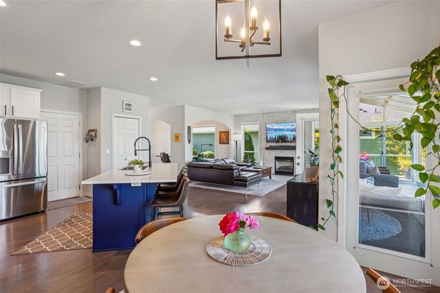 9058 Eagle Point Loop Road SW, Lakewood, WA 98498