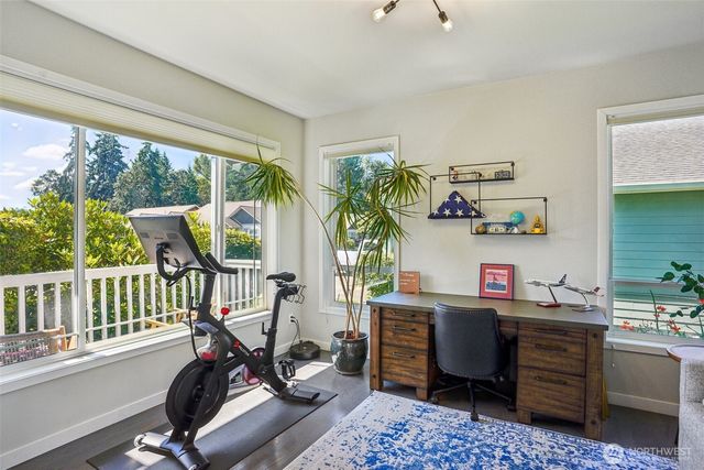 9058 Eagle Point Loop Road SW, Lakewood, WA 98498