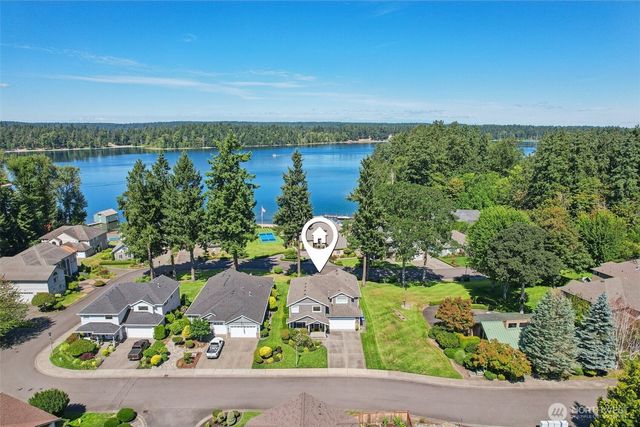 9058 Eagle Point Loop Road SW, Lakewood, WA 98498
