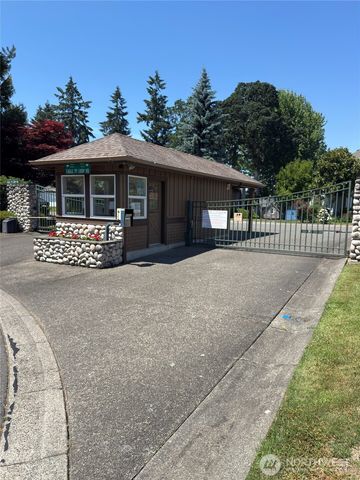 9058 Eagle Point Loop Road SW, Lakewood, WA 98498