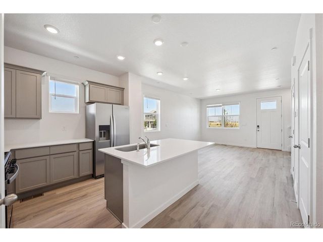 9880 Argonne St, Commerce City, CO 80022