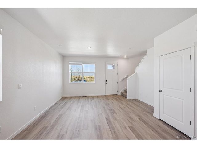 9880 Argonne St, Commerce City, CO 80022