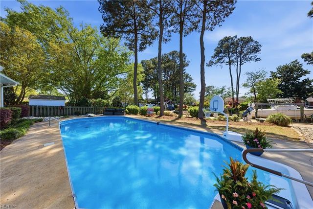 2153 E Admiral DR, Virginia Beach, VA 23451