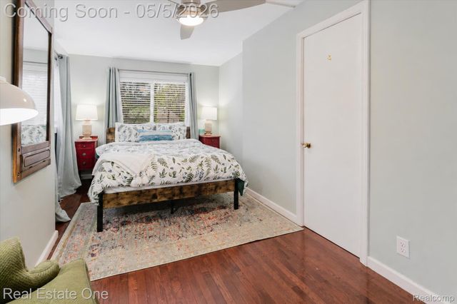 9590 Roundlake Boulevard, White Lake Charter Township, MI 48386