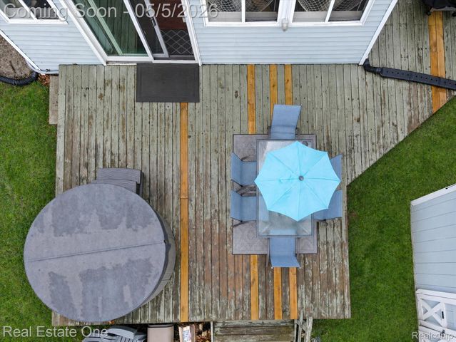 9590 Roundlake Boulevard, White Lake Charter Township, MI 48386