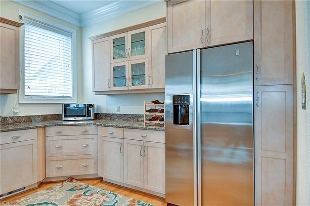 5512 Holly RD, Virginia Beach, VA 23451