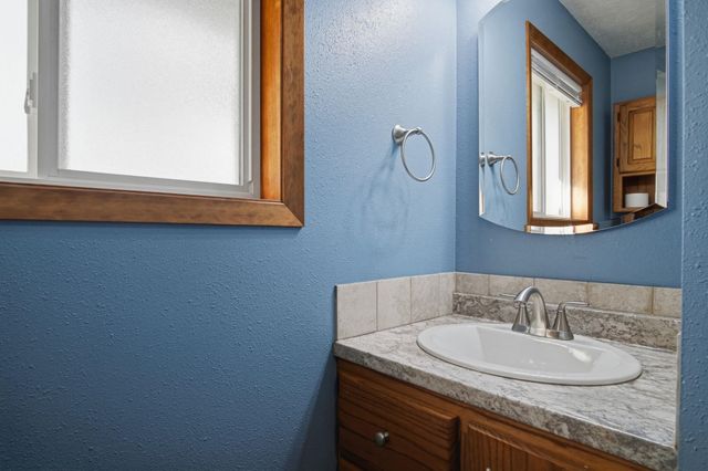 1110 W QUEEN Ave, Spokane, WA 99205