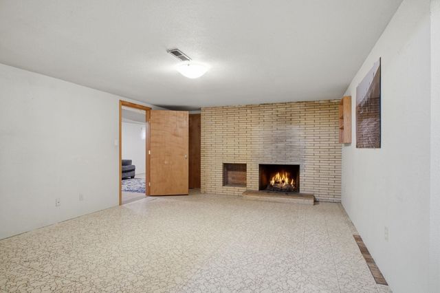 1110 W QUEEN Ave, Spokane, WA 99205