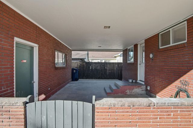 1110 W QUEEN Ave, Spokane, WA 99205