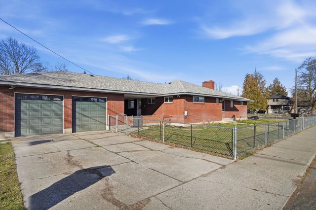 1110 W QUEEN Ave, Spokane, WA 99205