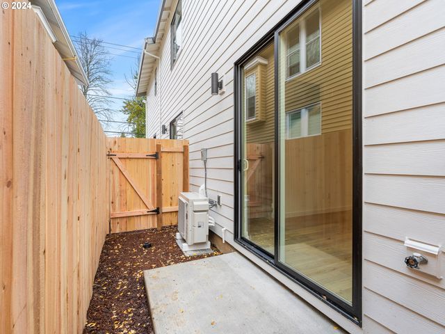 2232 Se ANKENY St 2, Portland, OR 97214