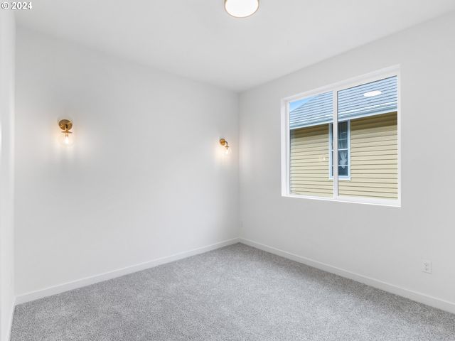 2232 Se ANKENY St 2, Portland, OR 97214