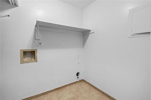 1305 Augusta SE Drive, Marietta, GA 30067