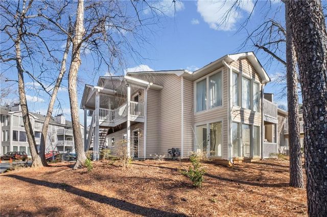 1305 Augusta SE Drive, Marietta, GA 30067