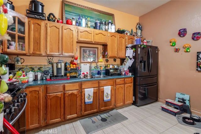 1415 Arapahoe Street, Los Angeles, CA 90006