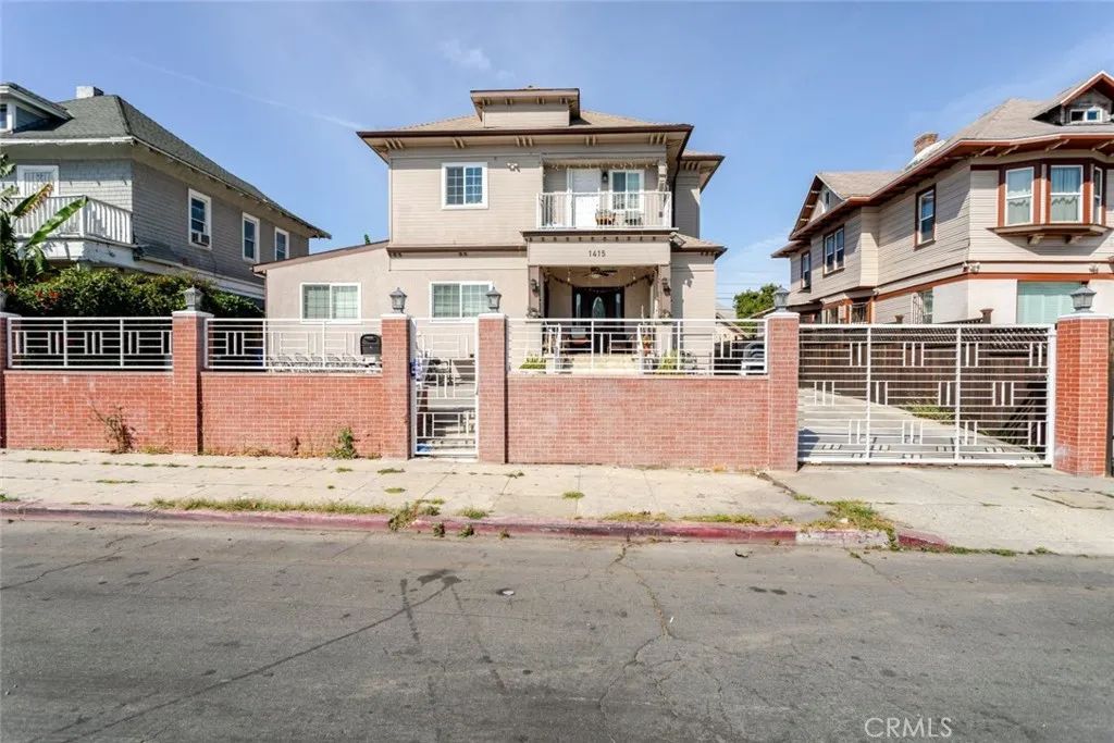 1415 Arapahoe Street, Los Angeles, CA 90006