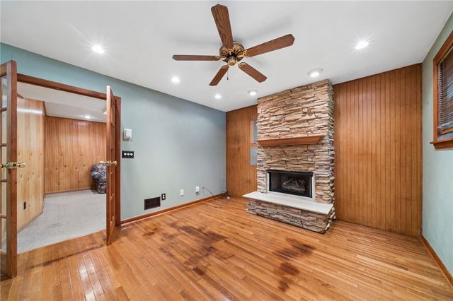 114 Fairview Dr, Penn Twp, PA 15642