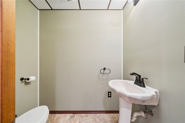 114 Fairview Dr, Penn Twp, PA 15642