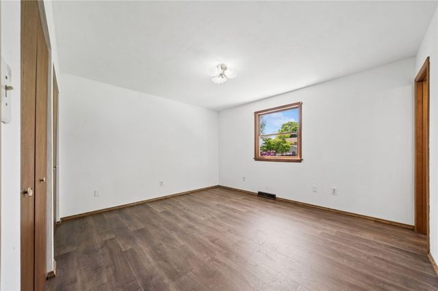 114 Fairview Dr, Penn Twp, PA 15642
