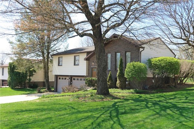 114 Fairview Dr, Penn Twp, PA 15642