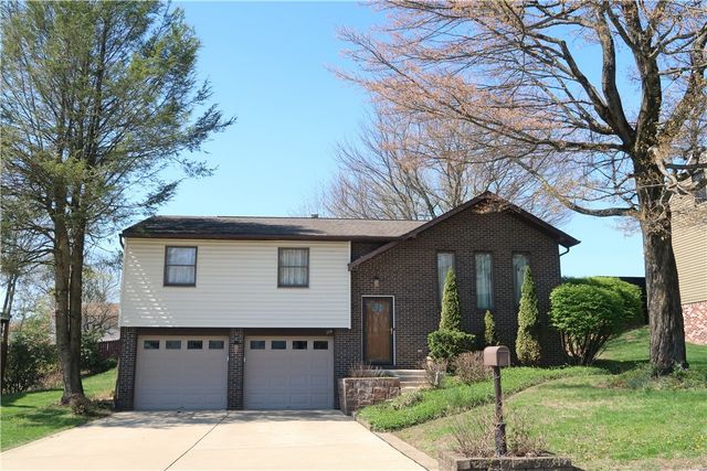 114 Fairview Dr, Penn Twp, PA 15642