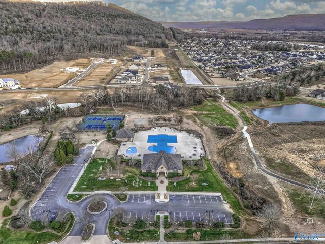 1 Old Cove Place SE, Gurley, AL 35748