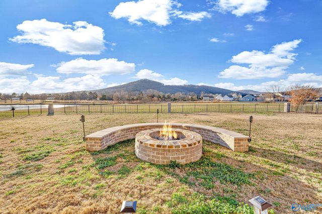 1 Old Cove Place SE, Gurley, AL 35748