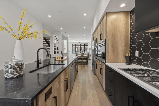 318 Cornelius Street, 6, Columbus, OH 43215